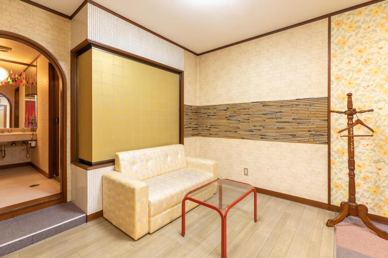 Oyo Hotel Tatsuyoshi Sennan Misakimachi Tannowa Exteriér fotografie